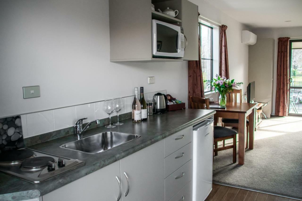 Carrick Lodge Motel Кромвель Экстерьер фото