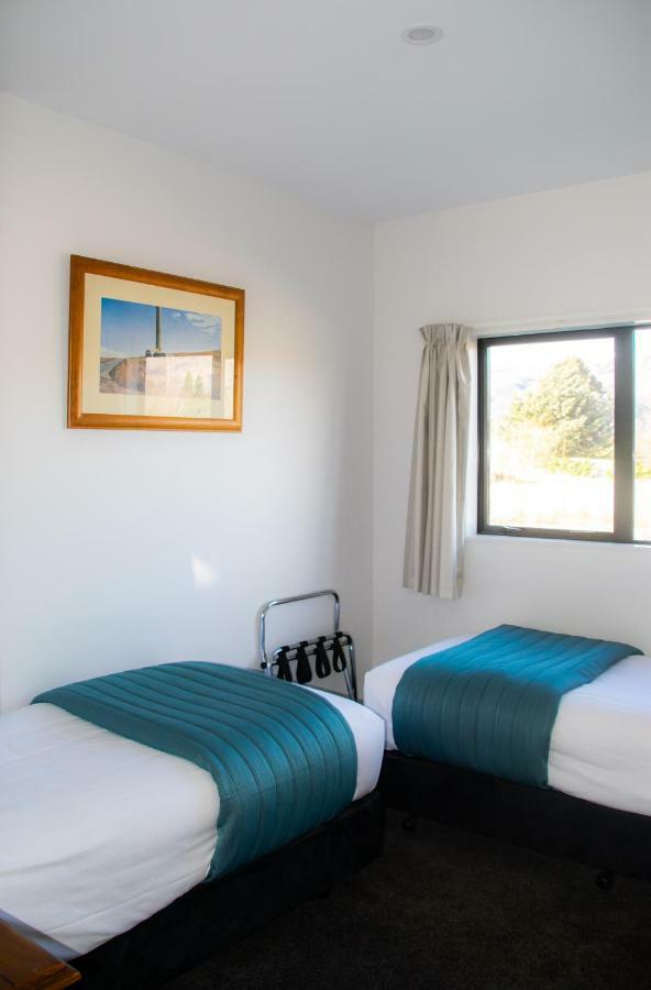 Carrick Lodge Motel Кромвель Экстерьер фото